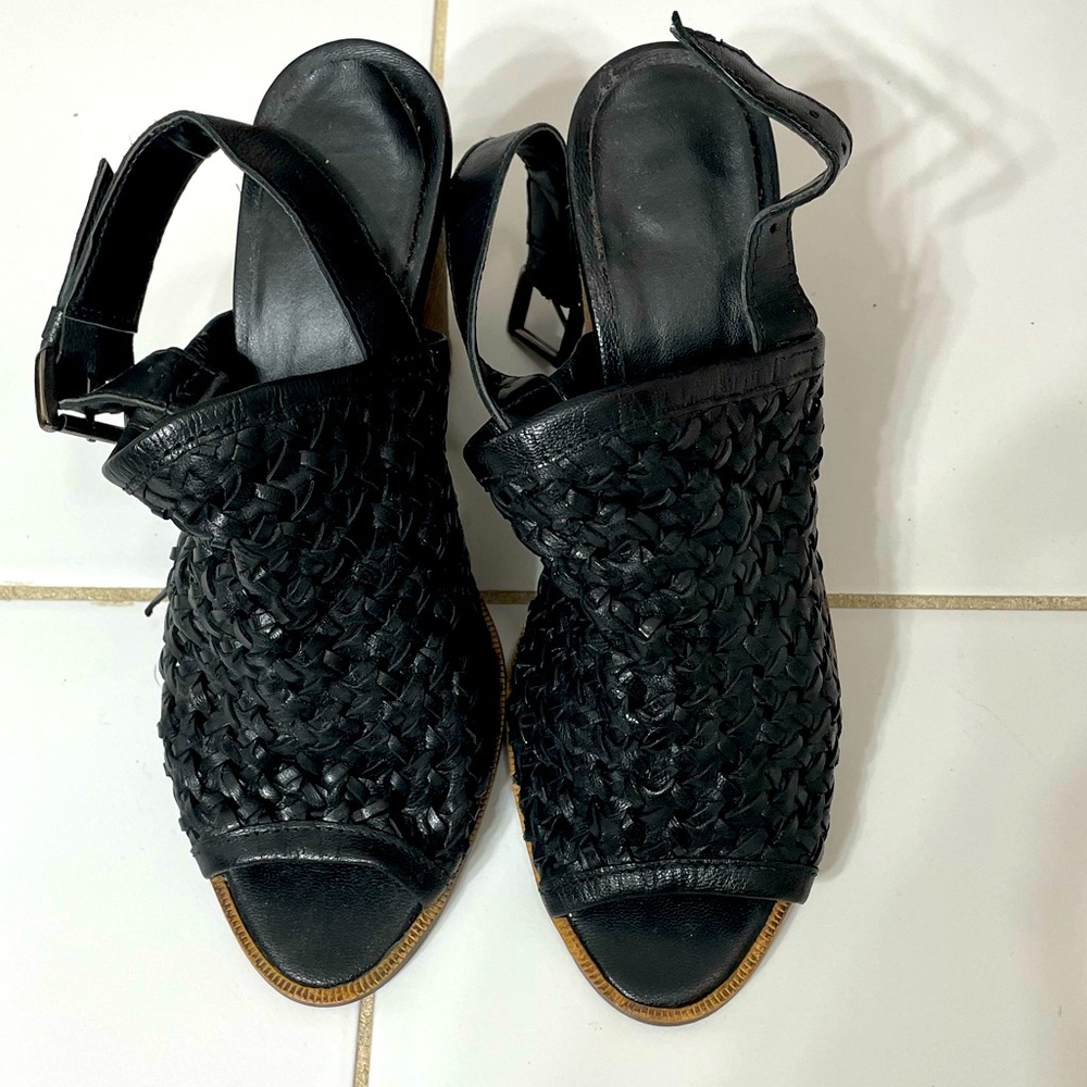 Steve Madden Korrine Black Woven Women's Sandals